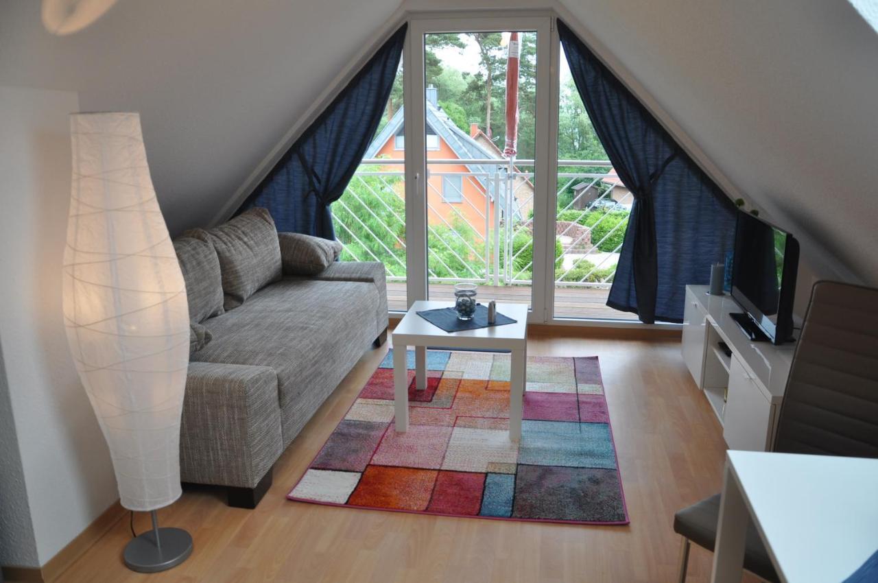 Ferienhaus Mueritzzauber / 1 Zimmer Dachgeschoss-Appartement Röbel Extérieur photo