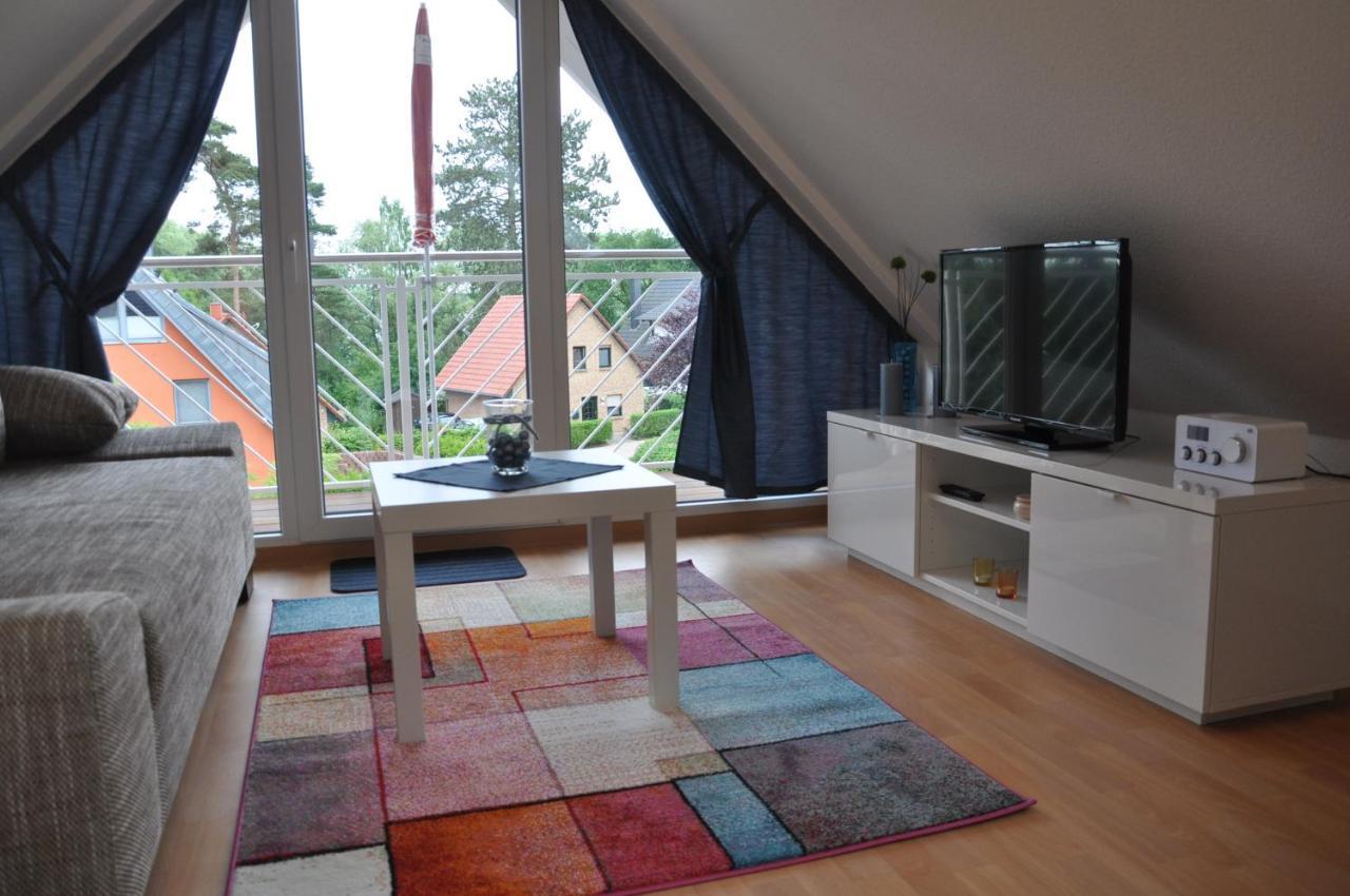 Ferienhaus Mueritzzauber / 1 Zimmer Dachgeschoss-Appartement Röbel Extérieur photo