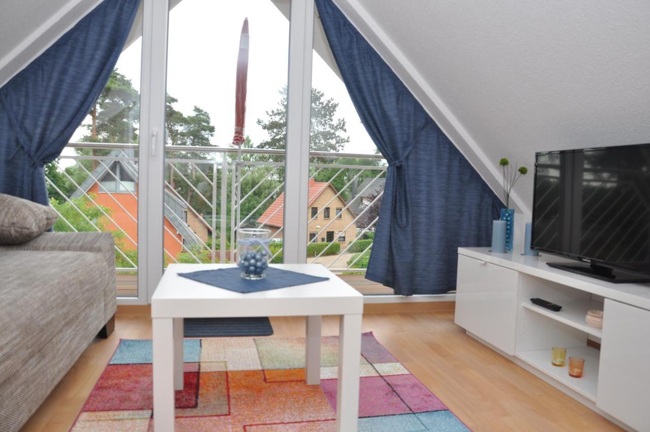 Ferienhaus Mueritzzauber / 1 Zimmer Dachgeschoss-Appartement Röbel Extérieur photo